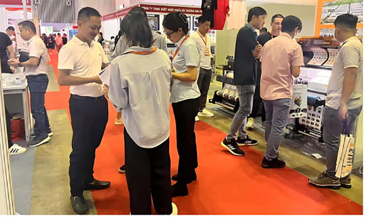 Hefei Preworld Peru Expo: Τα ζεστά προϊόντα ανθίζουν, το προσαρμοσμένο PVC και τα ακρυλικά καθρέφτη προκαλούν φρενίτιδα αγοράς στη Λατινική Αμερική
